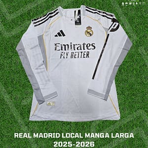 Playera del Real Madrid manga larga para la temporada del 2025-26 del futbol español.