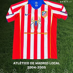 Playera Spiderman del Atlético de Madrid con la que jugaron la temporada de futbol español 2004-05