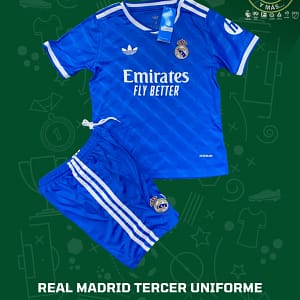 Uniforme para niño del Real Madrid del futbol español, tercera equipación.