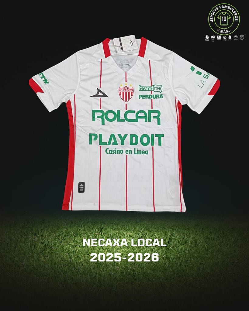 Uniforme completo del Necaxa para la temporada del futbol mexicano 2025-26.