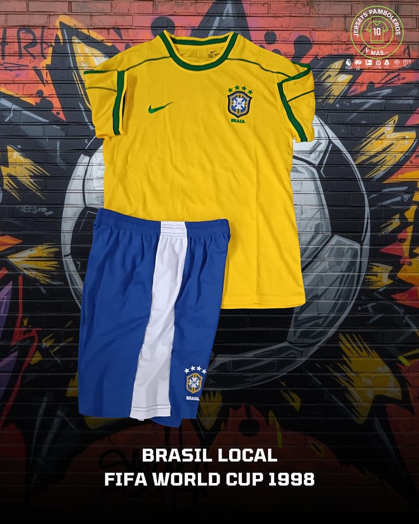 Uniforme completo de la Selección de Futbol de Brasil con el que jugaron el Mundial de 1998.