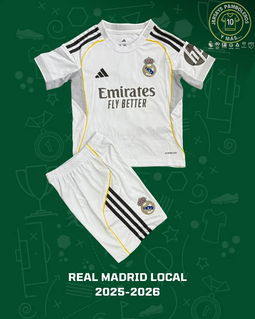 Uniforme para niño del Real Madrid del futbol español, equipación local.
