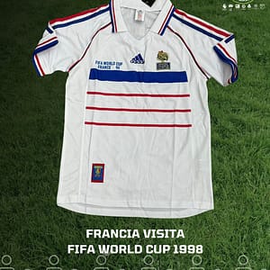 Playera de la selección de Francia de Futbol con la que se coronó campeona del mundo en 1998.